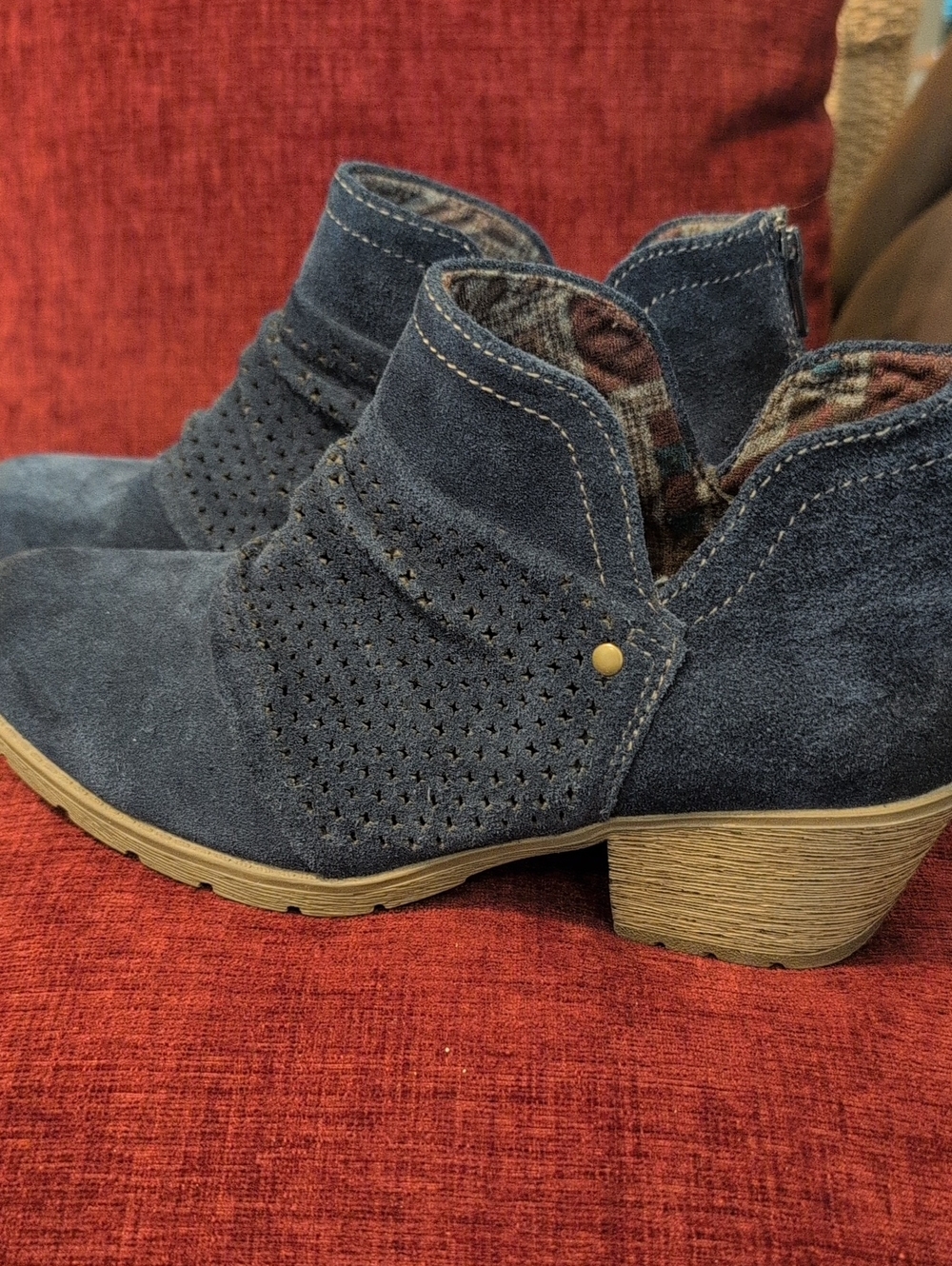 Earth Origins Navy Suede Perforated Ankle Booties